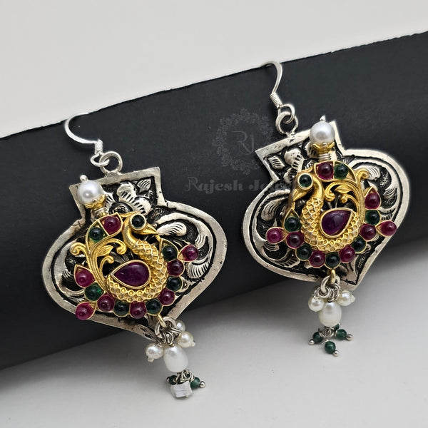 Excellent Motifs Hanging Earrings