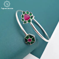 Amazing Green Kundan Hand Kada