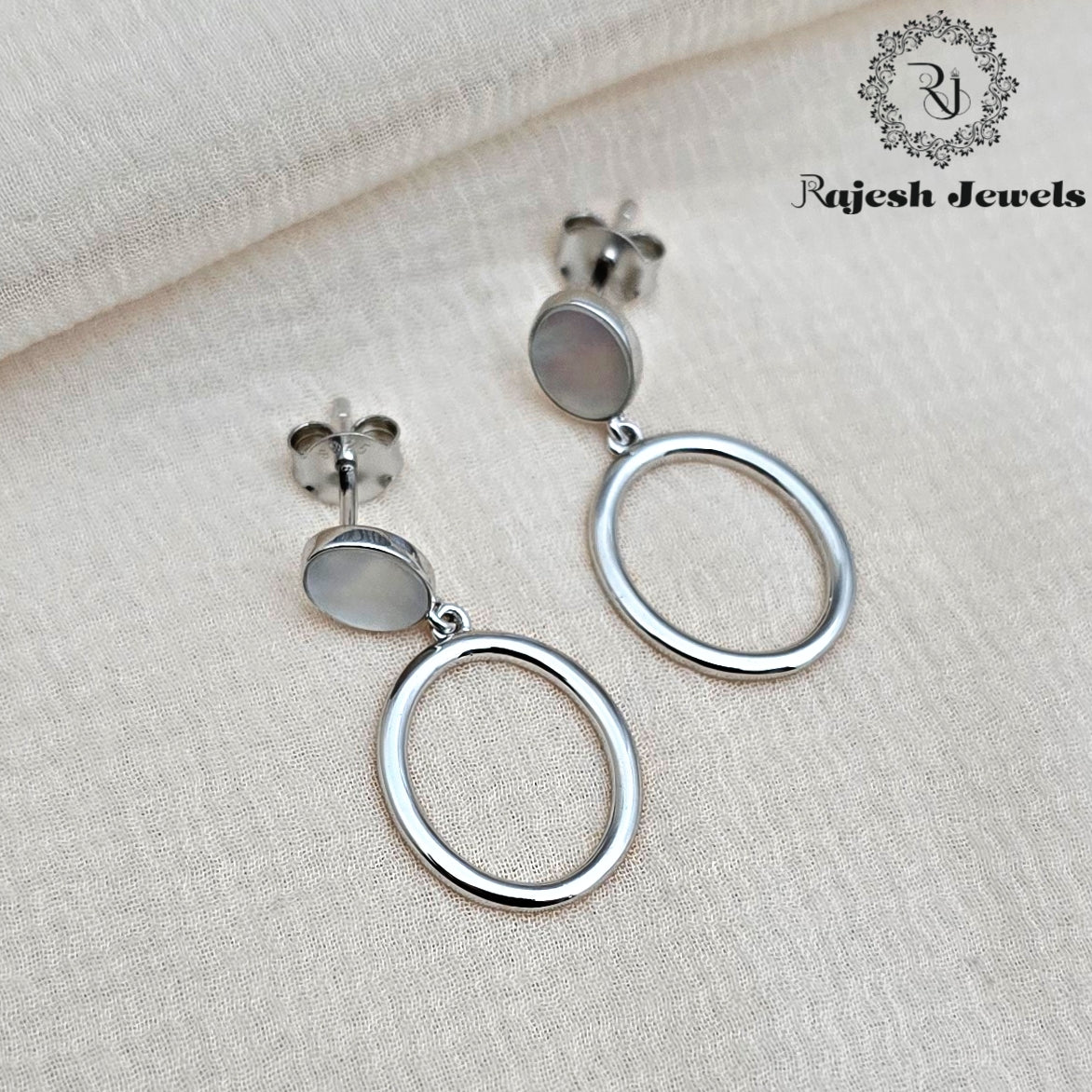 Spectacular Circular Hanging Earrings