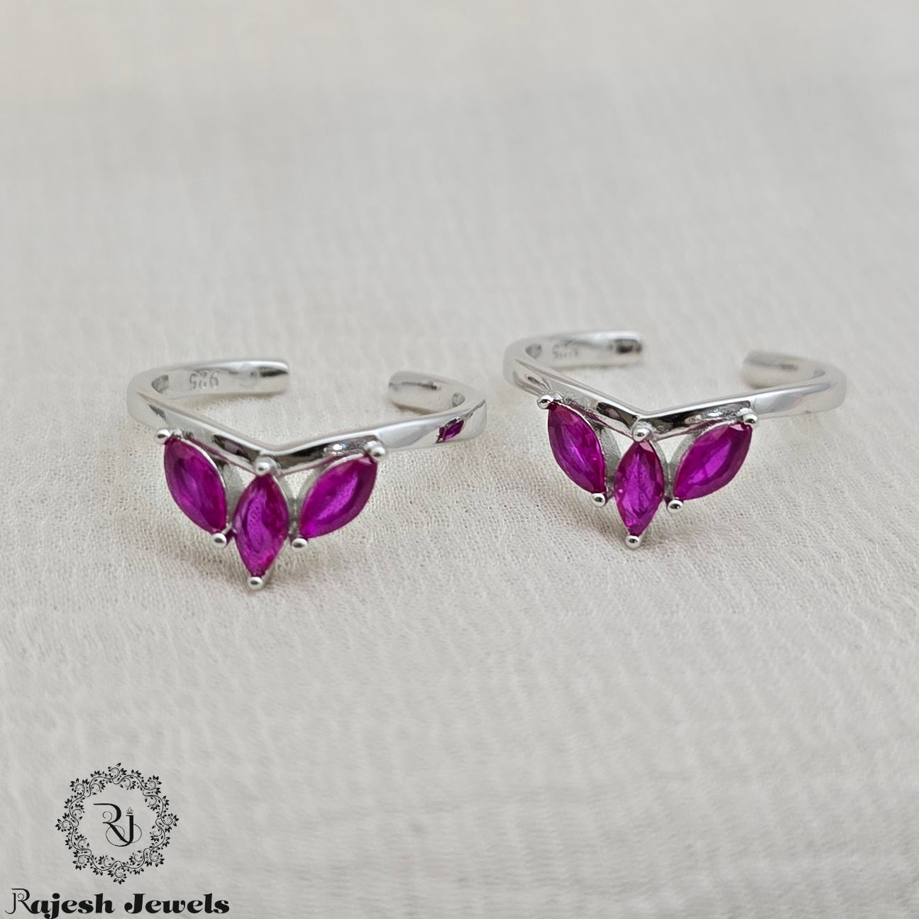Captivating Pink Cz Toerings