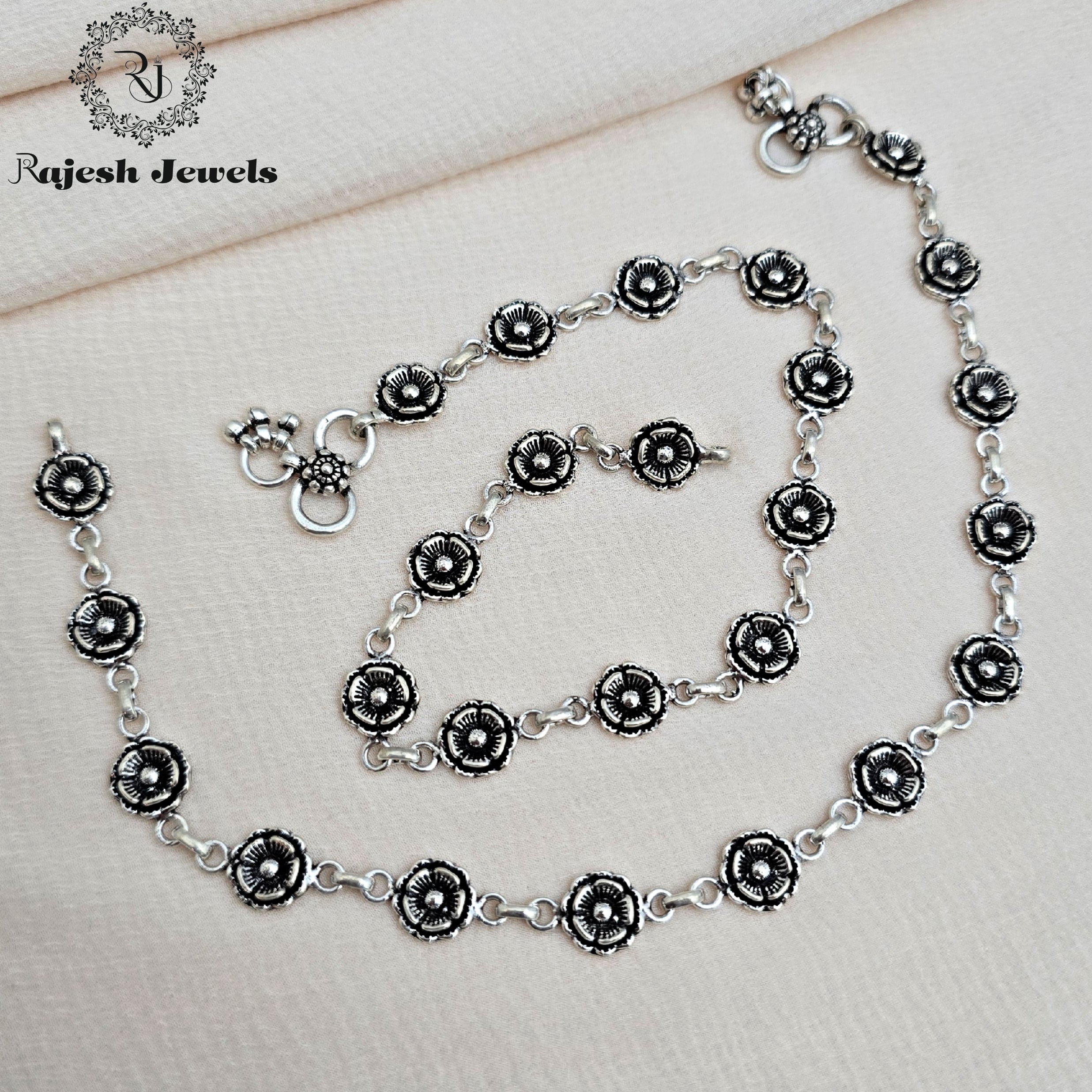 Fabulous Floral Oxidised Anklet