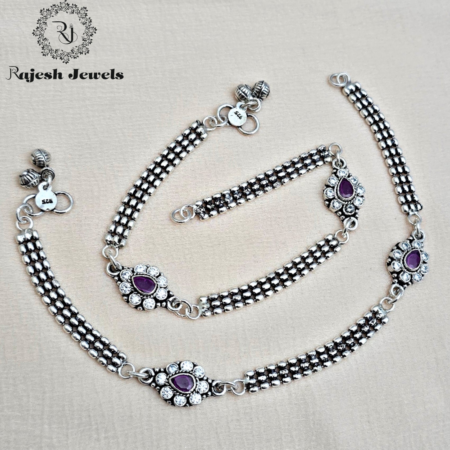 Spectacular Cutstone Balled Anklet