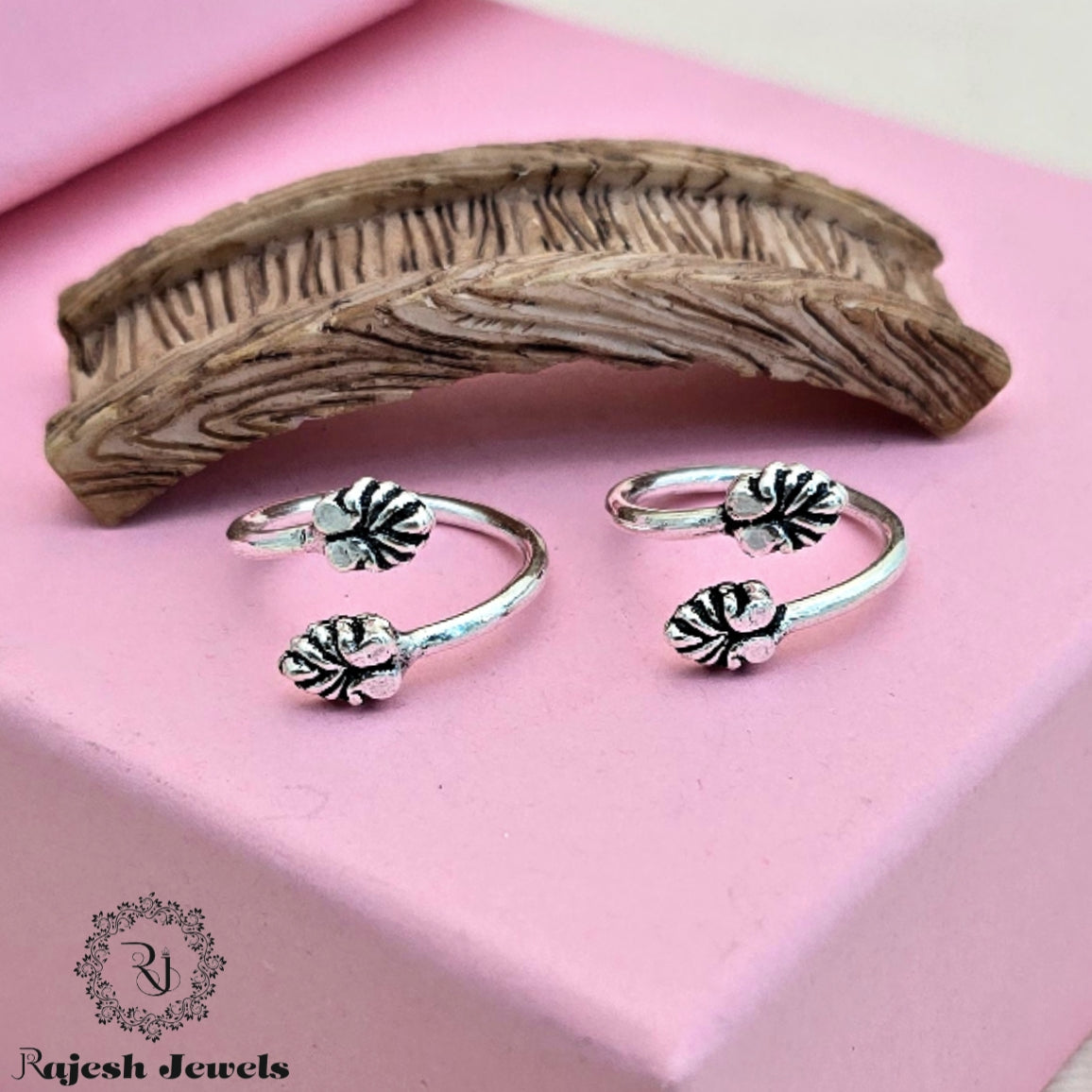 Appealing Top Adjustable Silver Toerings