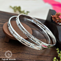 Lovable Plain Laser Engraving Bangles
