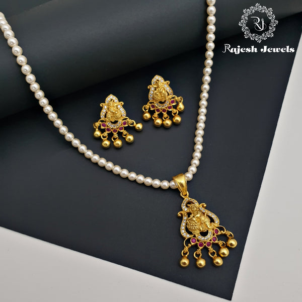 Laddu Krishna Pearl Neckpiece