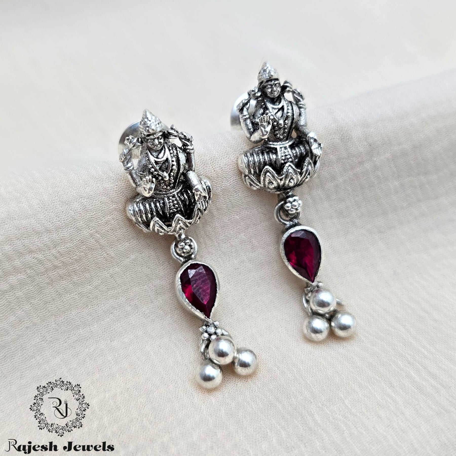 Glittering Laxmi Oxidised Neckpiece