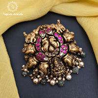 Alluring Nakshi Kundan Pendent