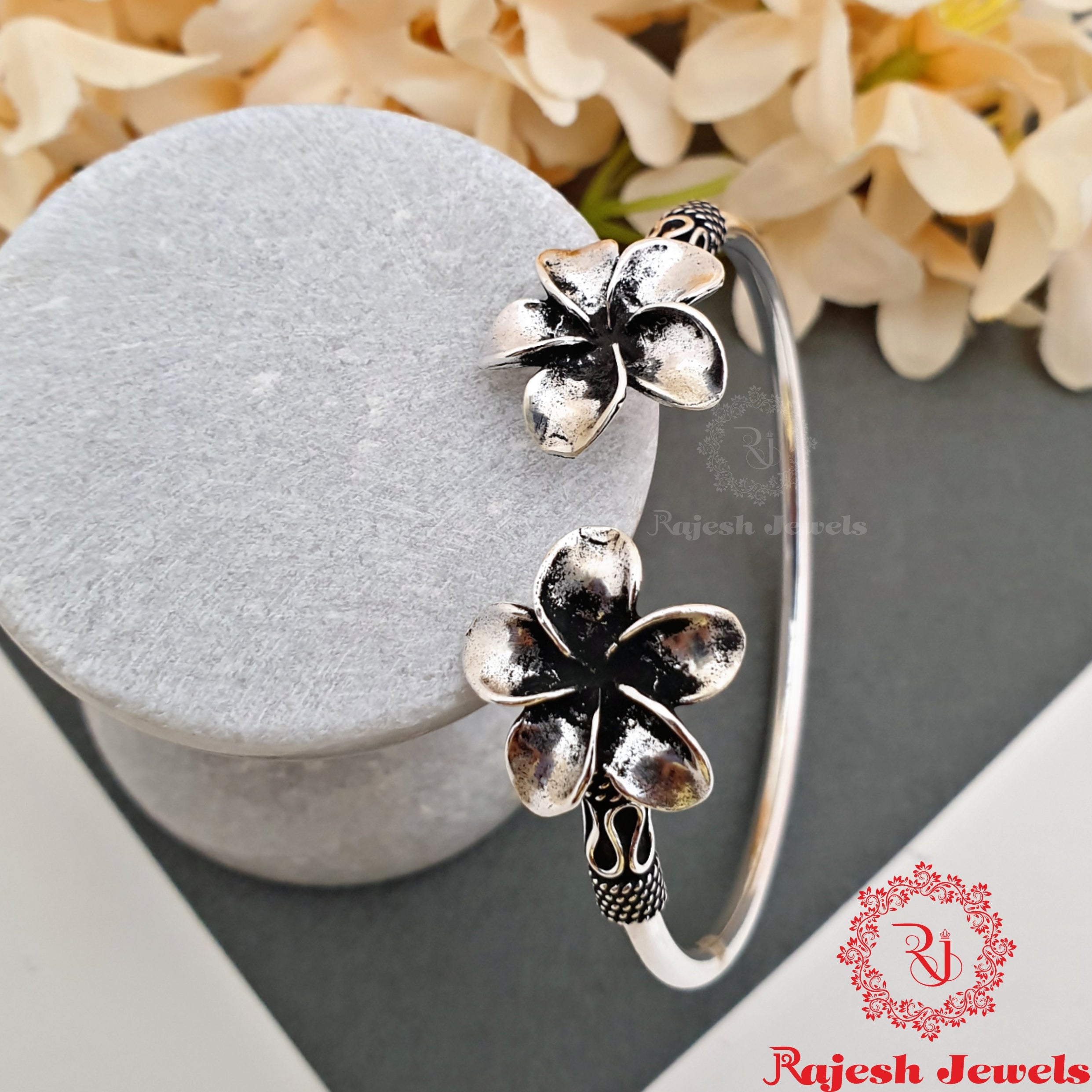 Dual Flower Oxidised Kada