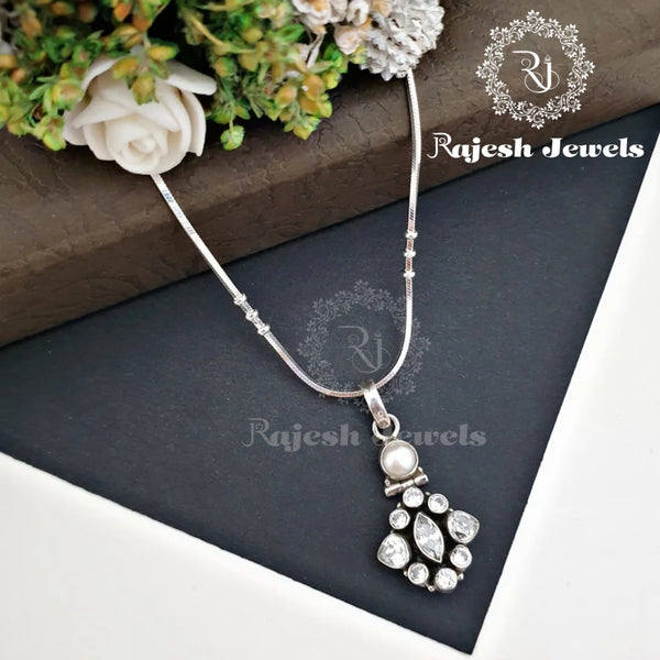 Beautiful Chain Pendant