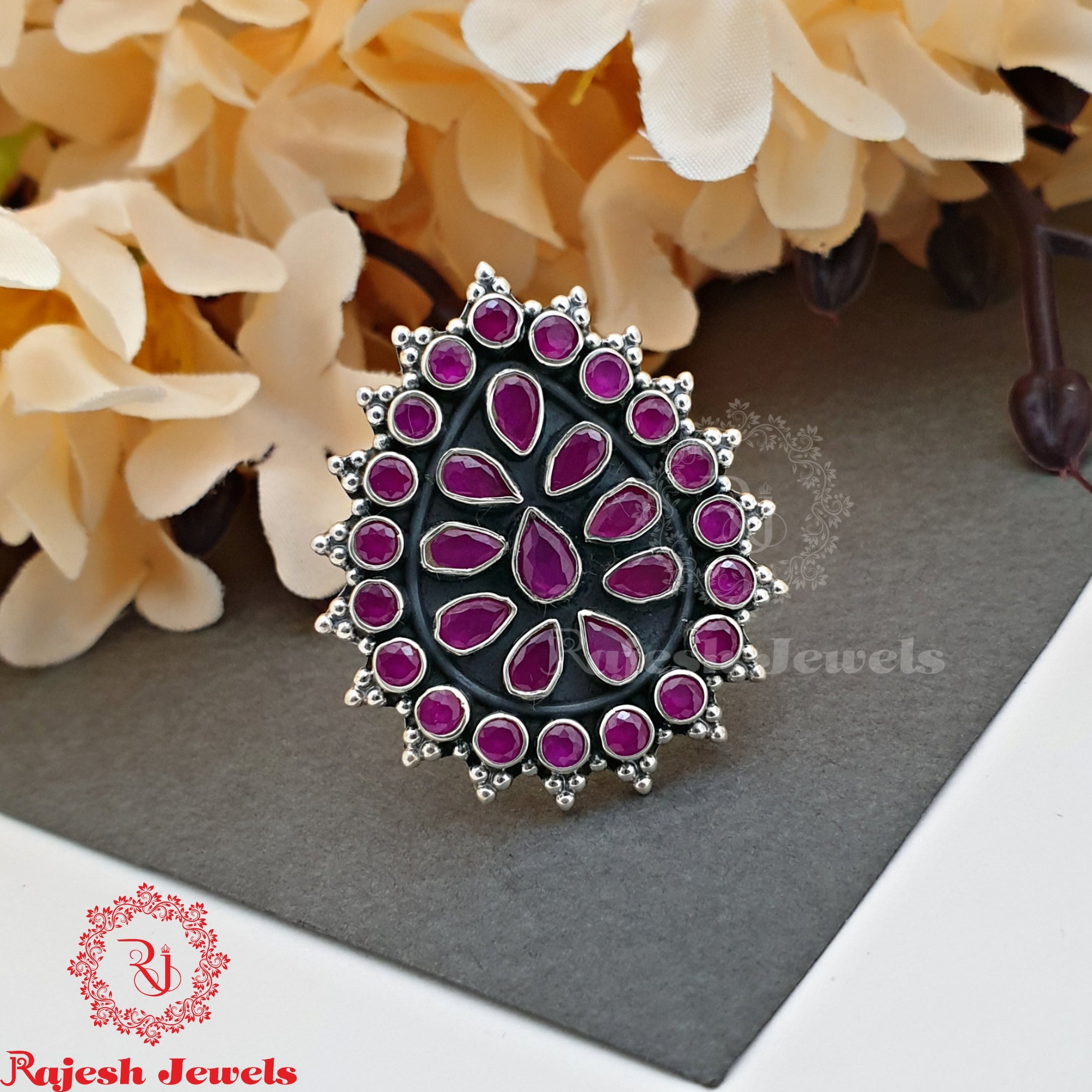 Glorifying Red Cocktail Finger Ring