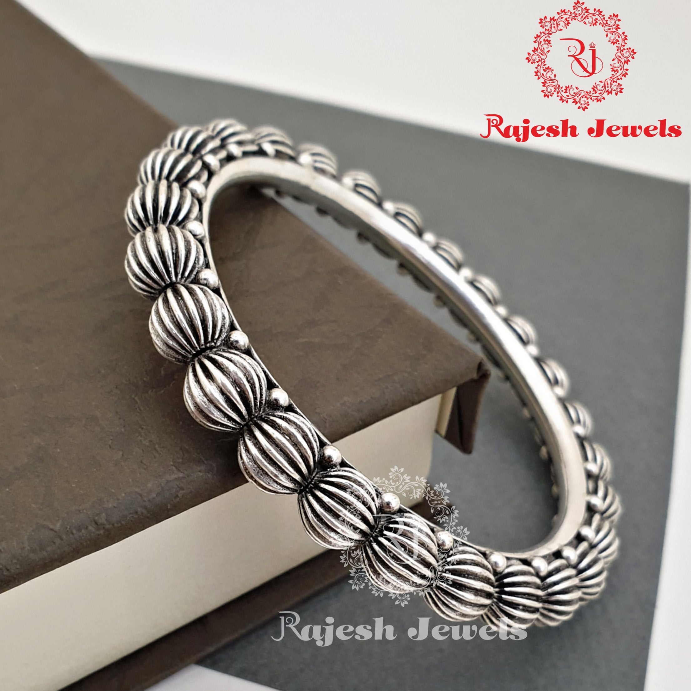 Embellish Silver Bangle