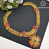 Appealing Mango Design Necklace