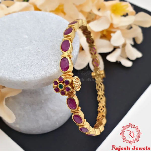 Sleek Gold Plated Single Stone Kada