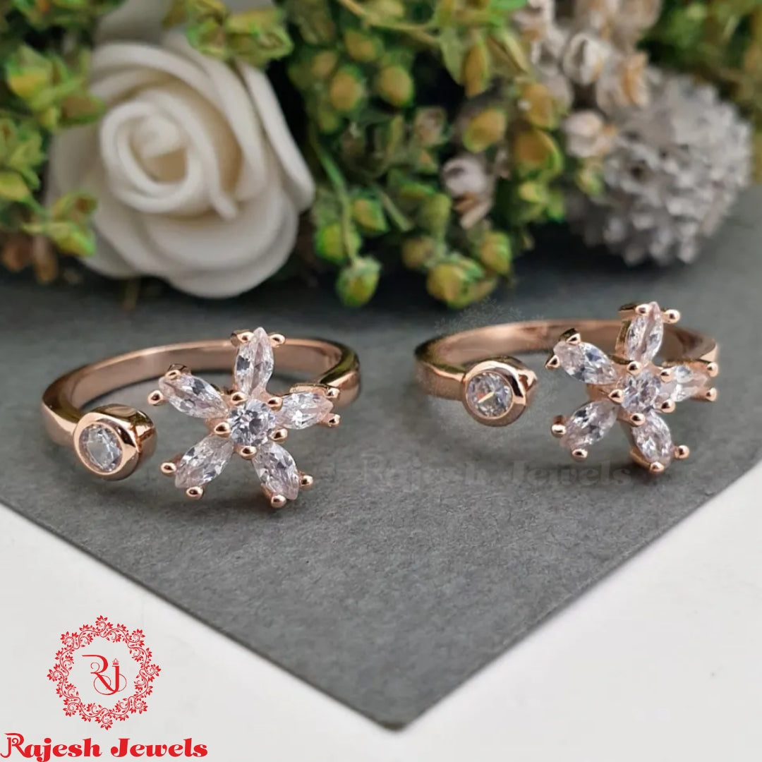 Alluring Pure Silver Cz Toerings