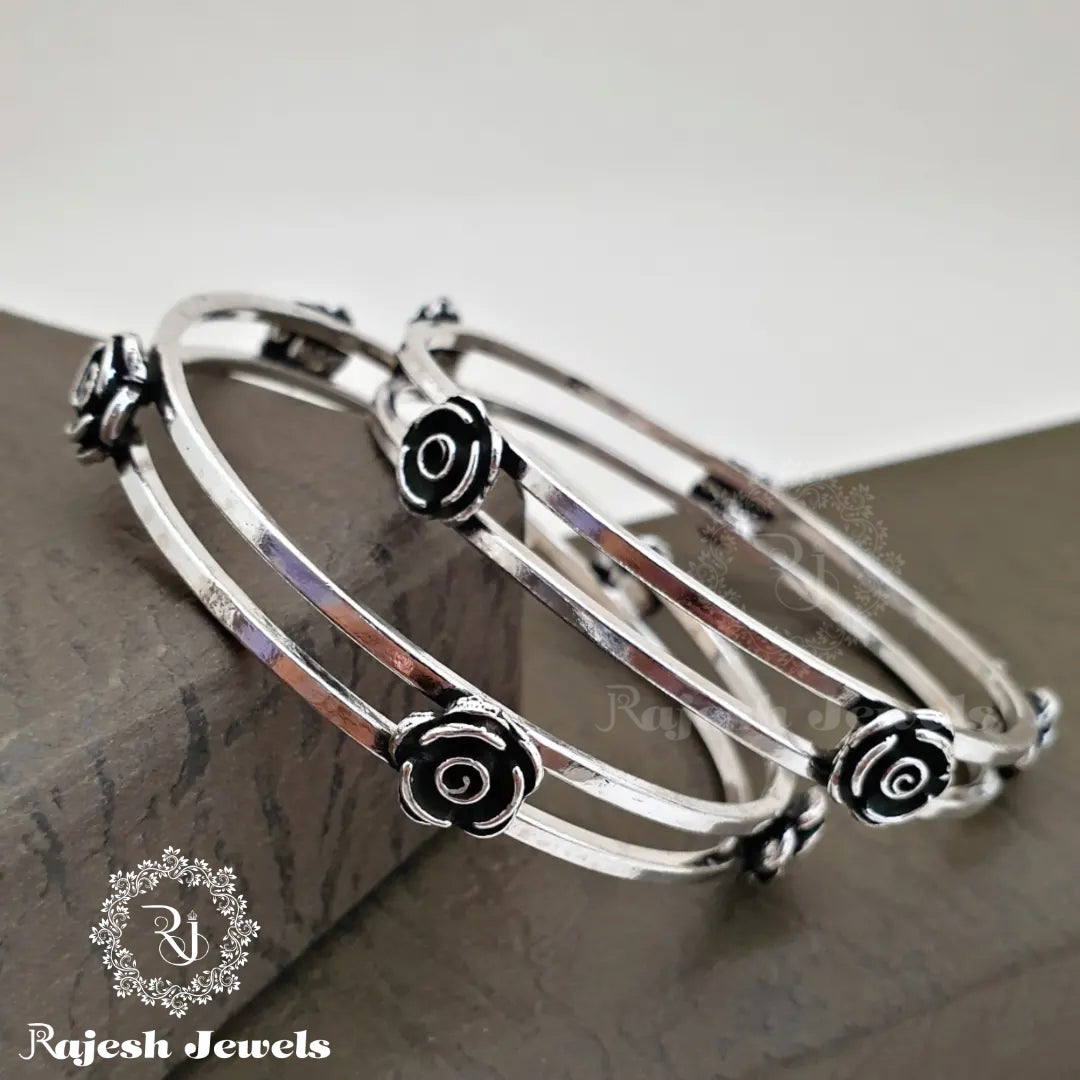 Rossy Pure Silver Oxidised Bangles (Size 2.6)