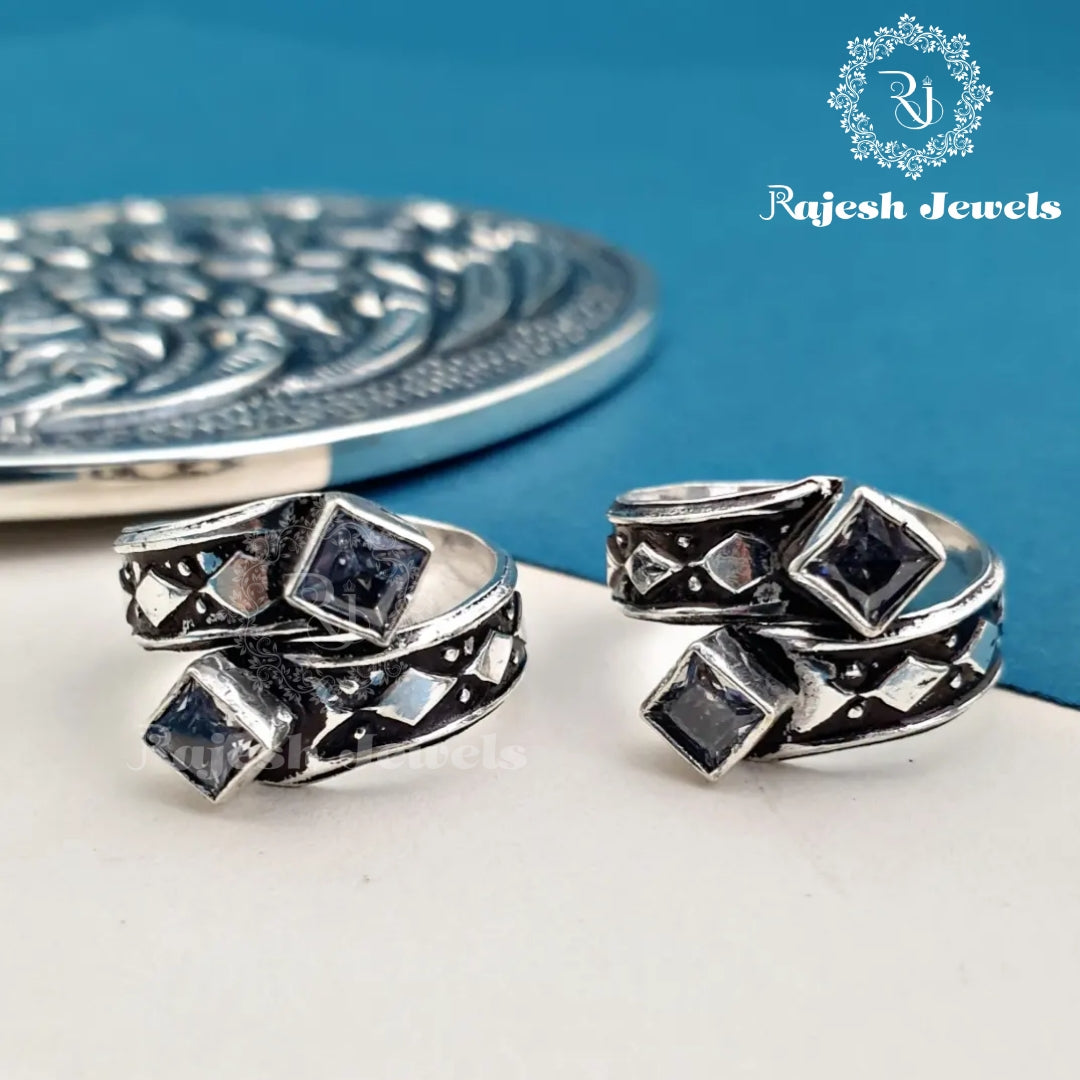 Squared Top Adjustable Toerings