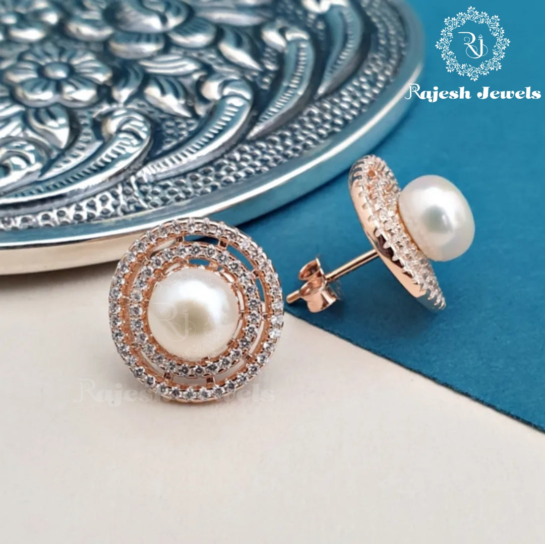 Hypnotic Pearl Earrings