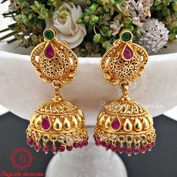 Dignified Gold Polished Jumka