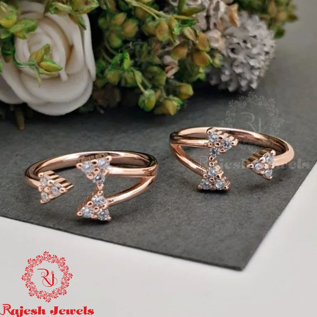 Dazzling Triangle Cz Toering
