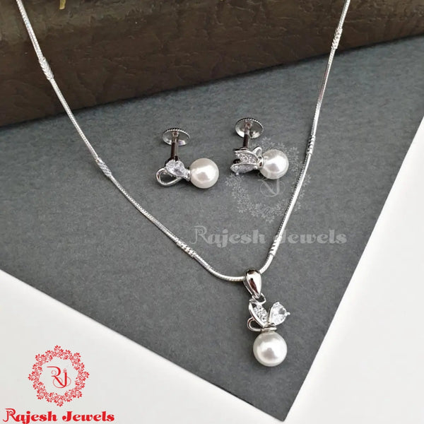 Classy Pearl Cz Pendant Set