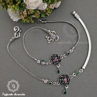 Resonant Floral Cutstone Anklet